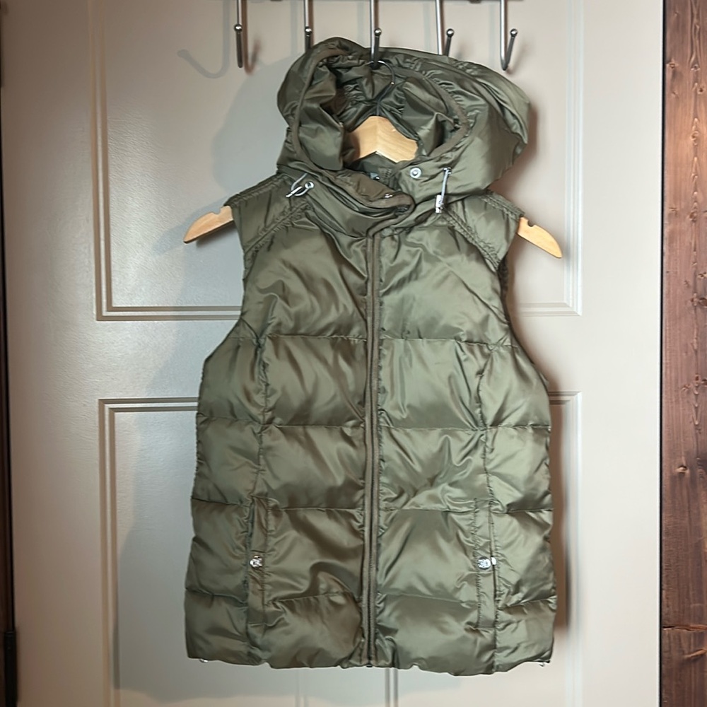 Eddie Bauer down vest